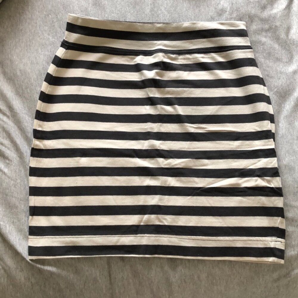 Navy stripe skirt